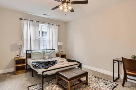 New Build 5 Min To Broadway Sleeps 10 Villa NashvilleNashville  Kültér fotó
