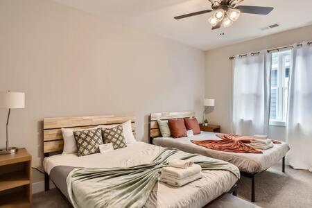 New Build 5 Min To Broadway Sleeps 10 Villa NashvilleNashville  Kültér fotó